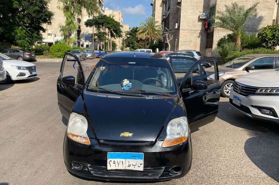 Spark Chevrolet أسود