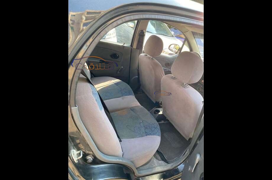 Spark Chevrolet أسود