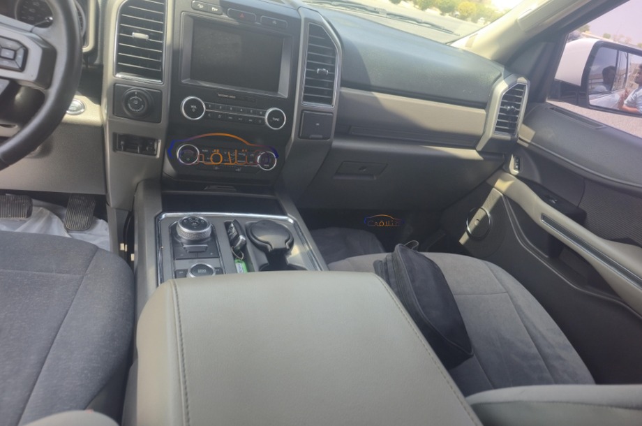 Expedition EL Ford أبيض