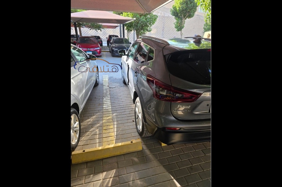 Qashqai Nissan رمادي