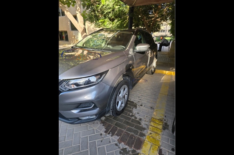 Qashqai Nissan رمادي