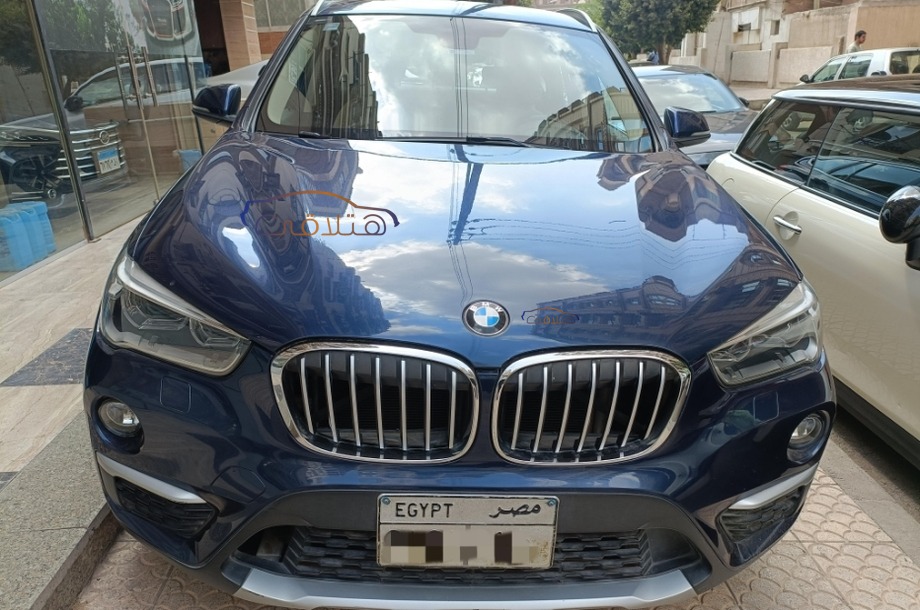 X1 BMW Dark blue