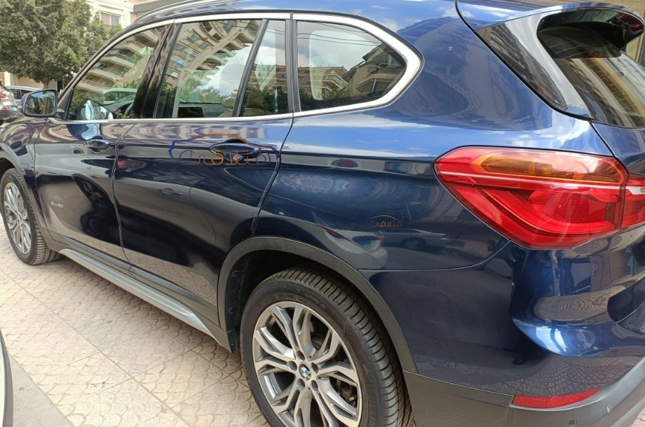 X1 BMW Dark blue