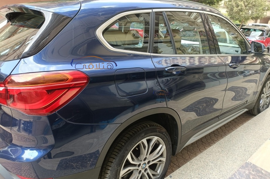 X1 BMW Dark blue
