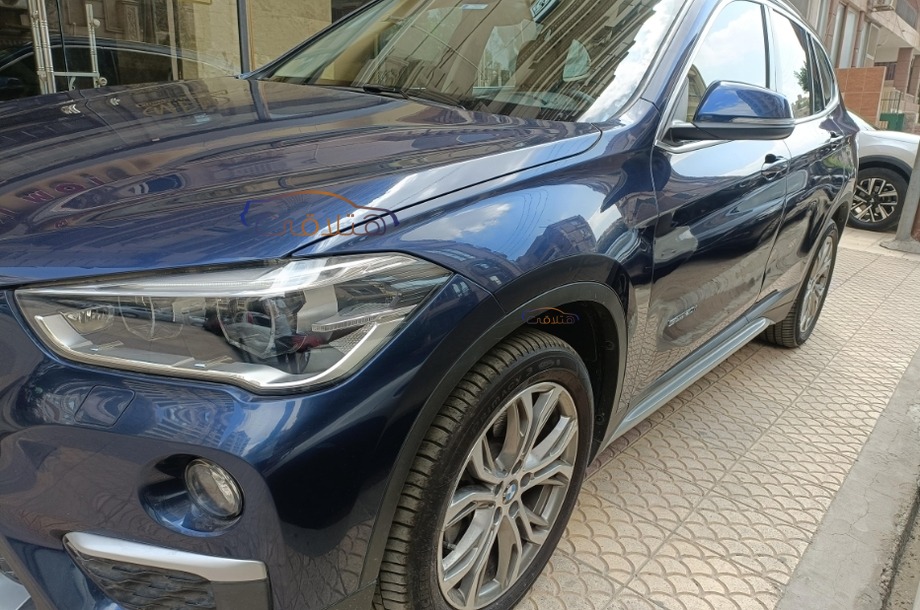 X1 BMW Dark blue