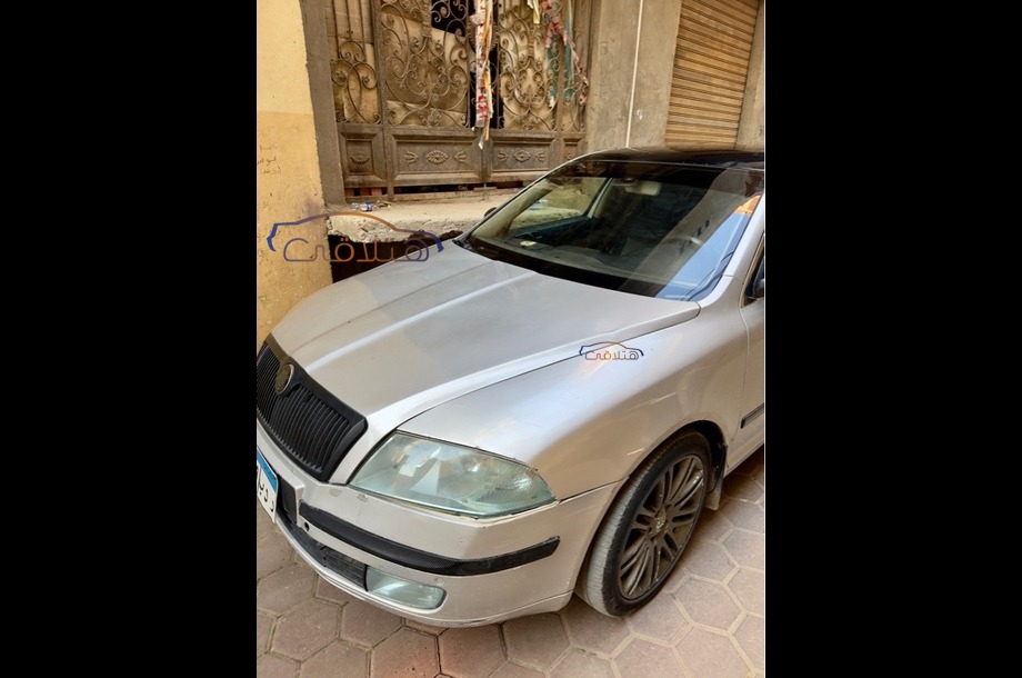 Octavia A5 Skoda فضي