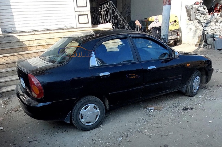 Lanos Daewoo أسود