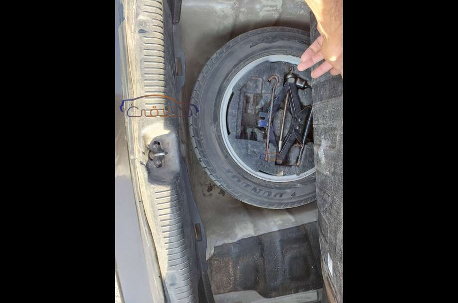 Elantra MD Hyundai بني