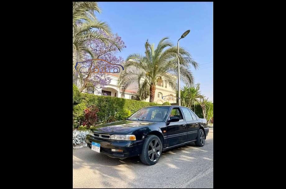 Accord Honda الأزرق الداكن