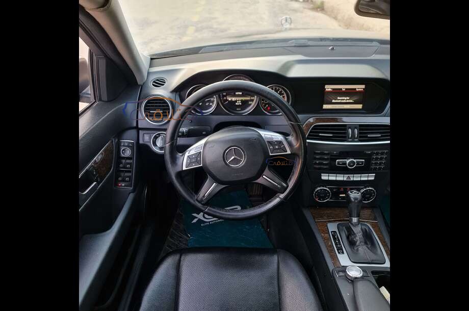 C 180 Mercedes رمادي