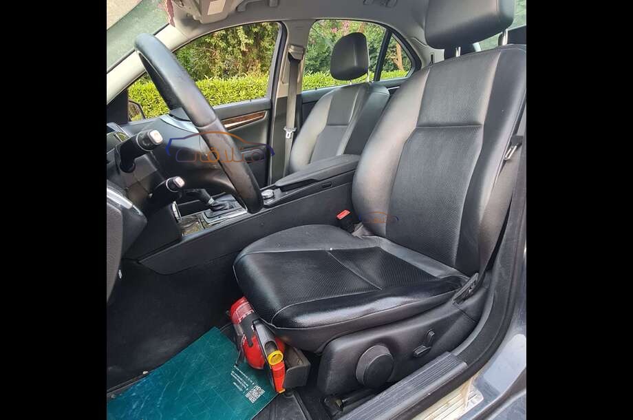 C 180 Mercedes رمادي
