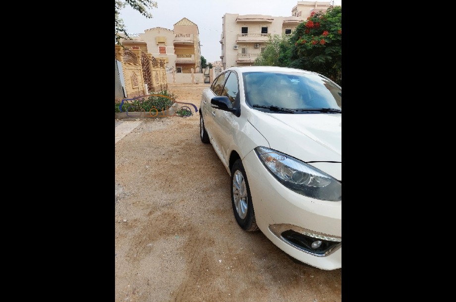 Fluence Renault بيج