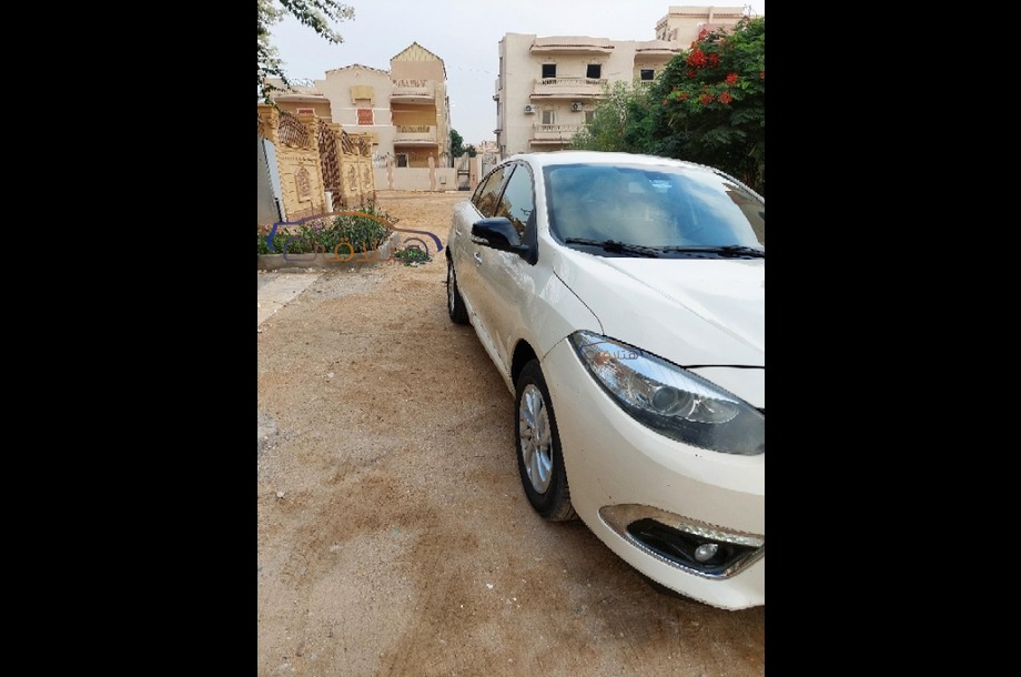 Fluence Renault بيج