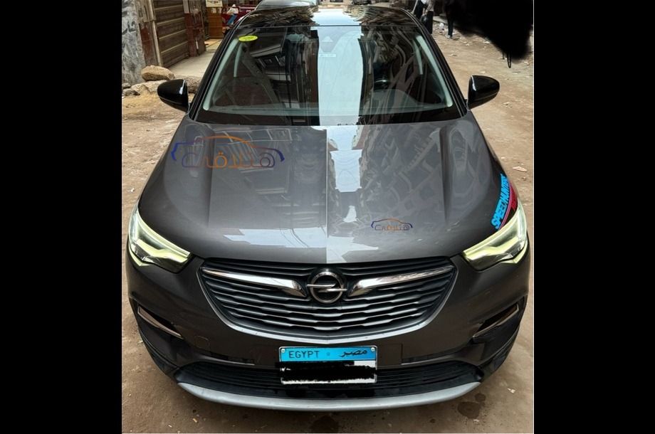 Grandland Opel رمادي