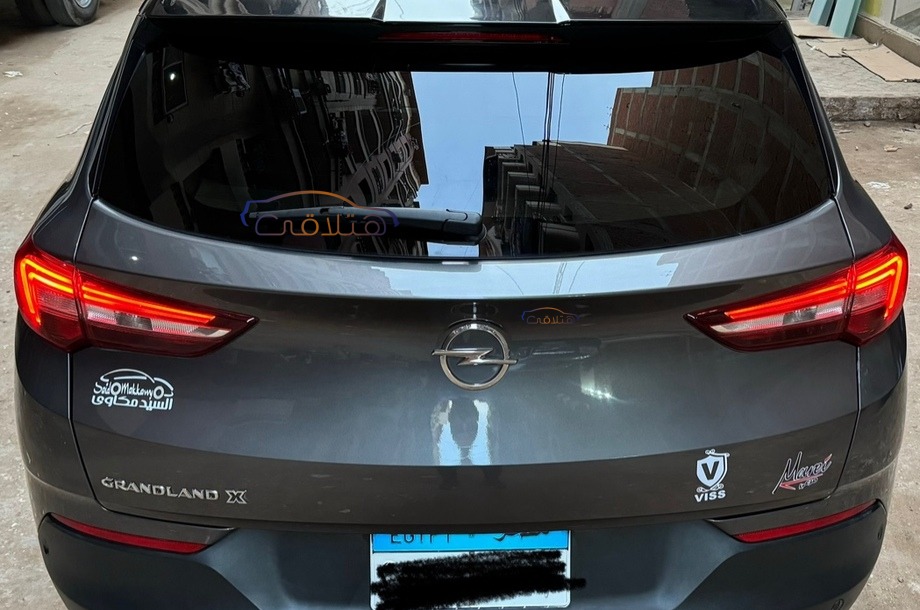 Grandland Opel رمادي