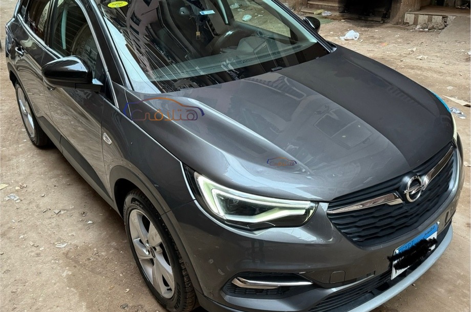Grandland Opel رمادي