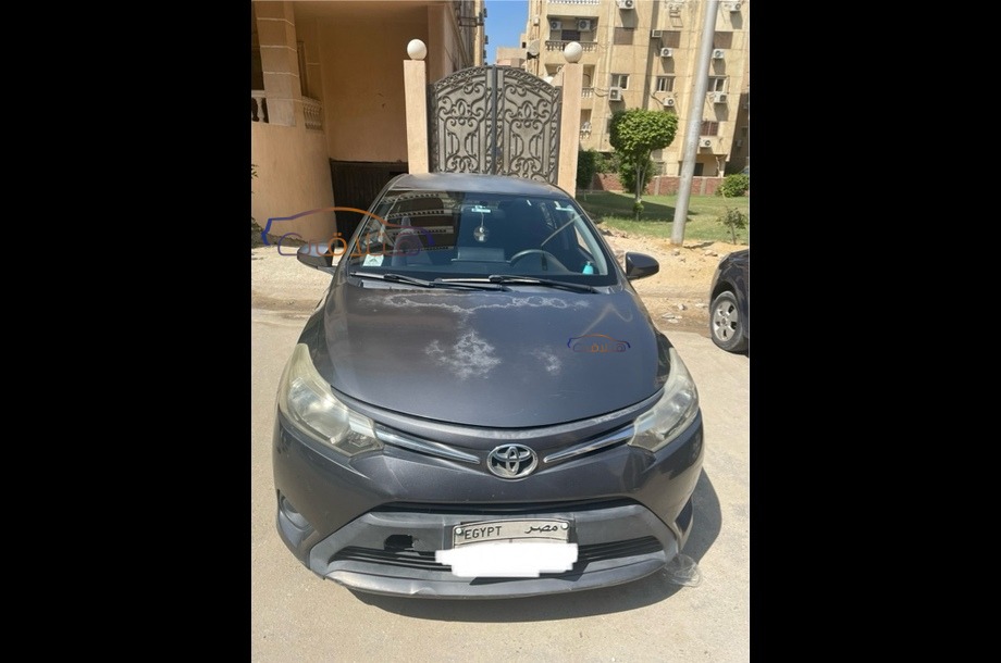 Yaris Toyota Gray