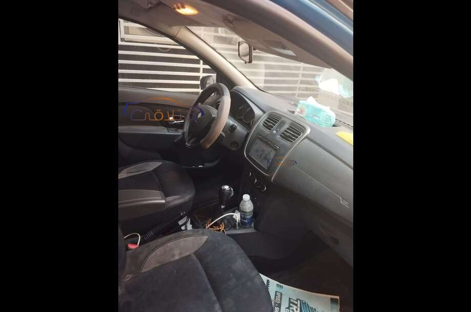 Sandero Step Way Renault أزرق