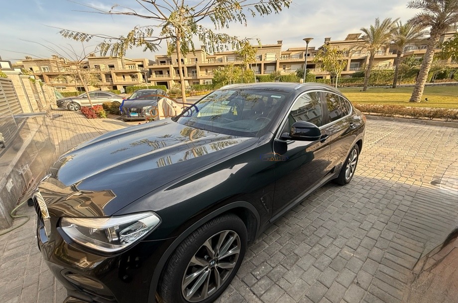 X4 BMW Black