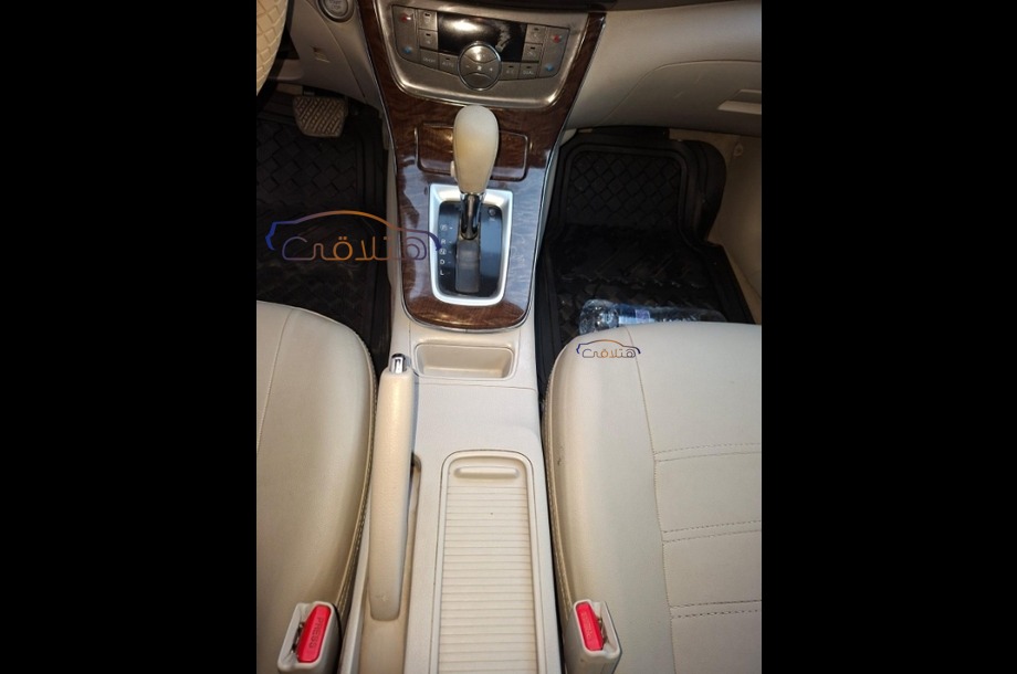 Sentra Nissan Silver