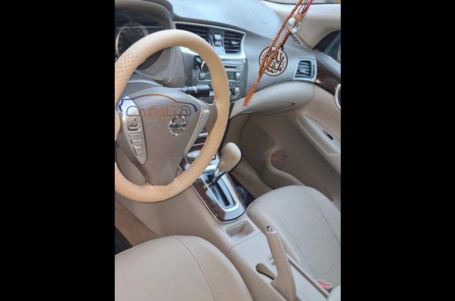 Sentra Nissan Silver