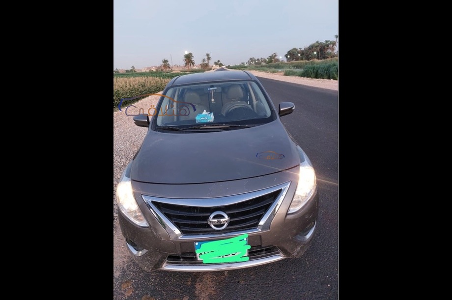 Sunny Nissan برونزي