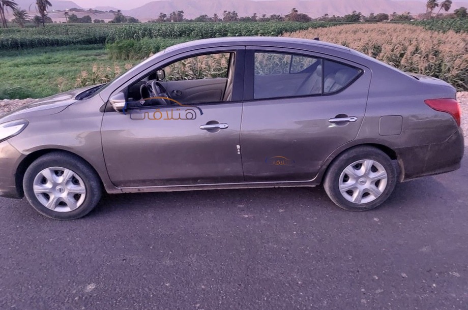 Sunny Nissan برونزي