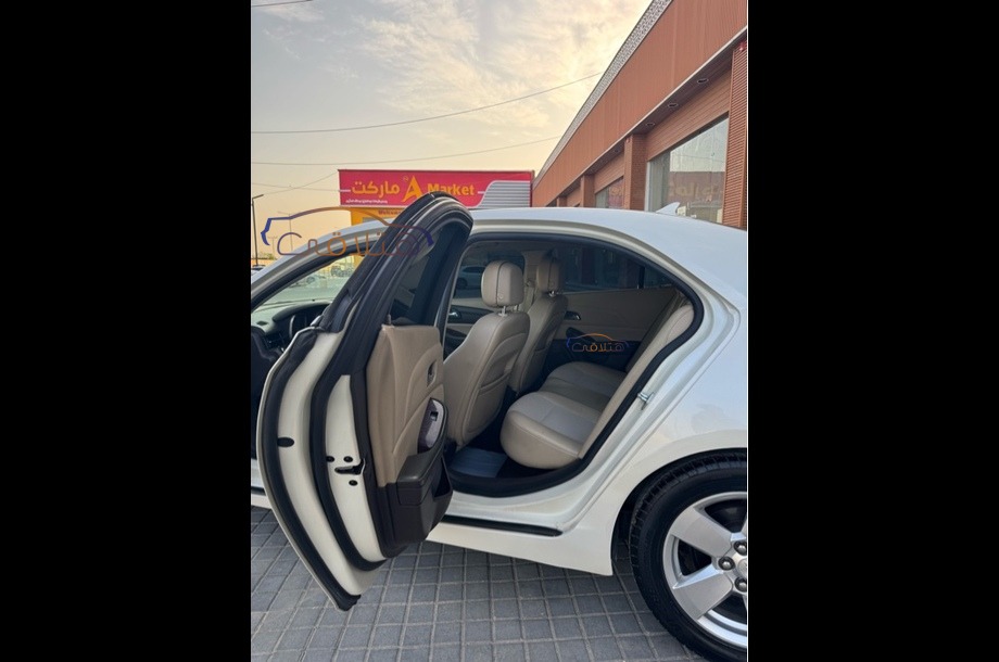 Malibu Chevrolet بيج