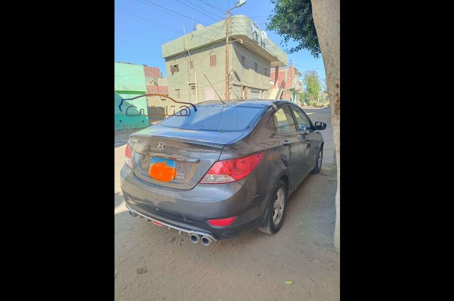 Accent RB Hyundai Dark grey