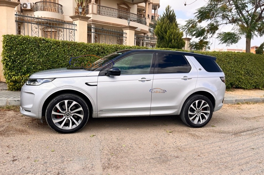 Discovery sport Land Rover White