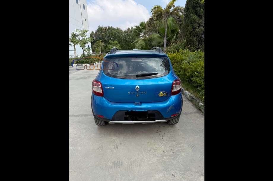 Sandero Step Way Renault أزرق