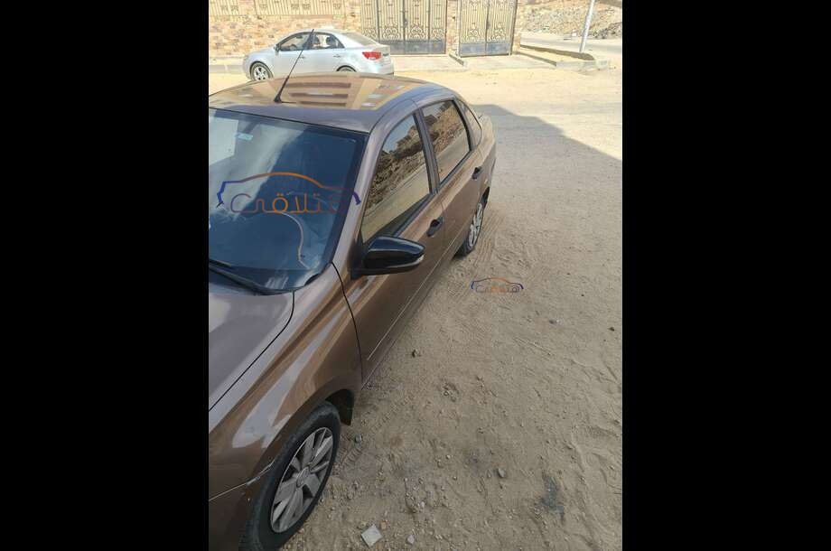 Granta Lada زيتوني