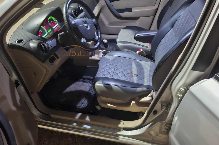 Aveo Chevrolet Silver