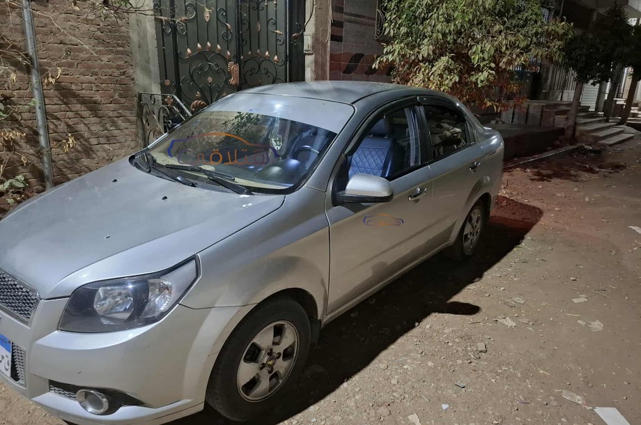 Aveo Chevrolet Silver