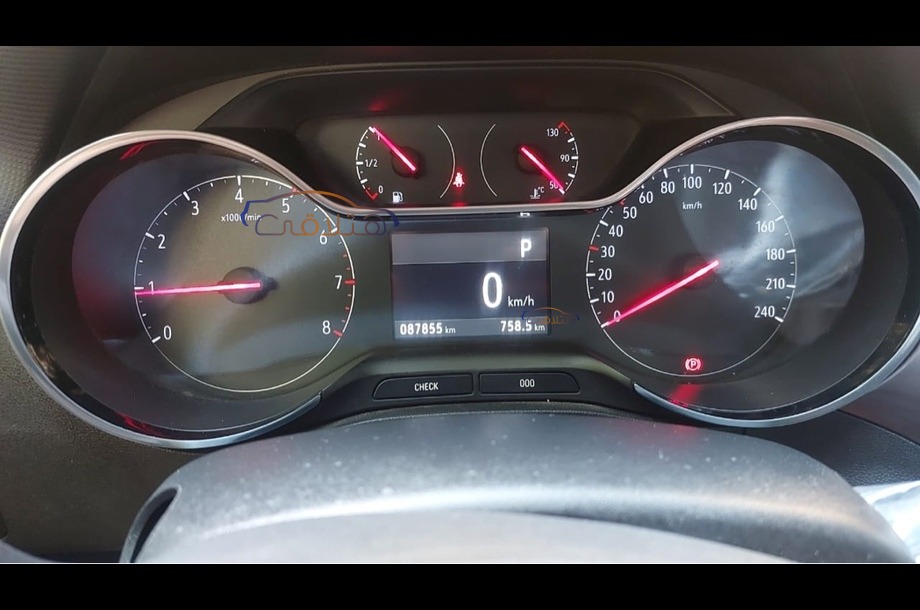 Crossland Opel أسود