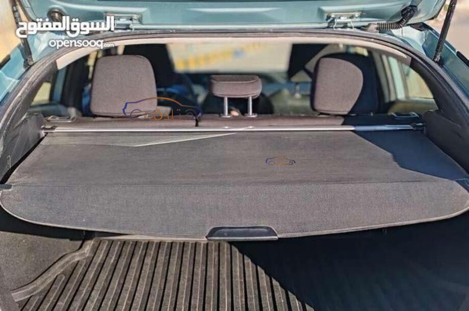 Prius Toyota أخضر