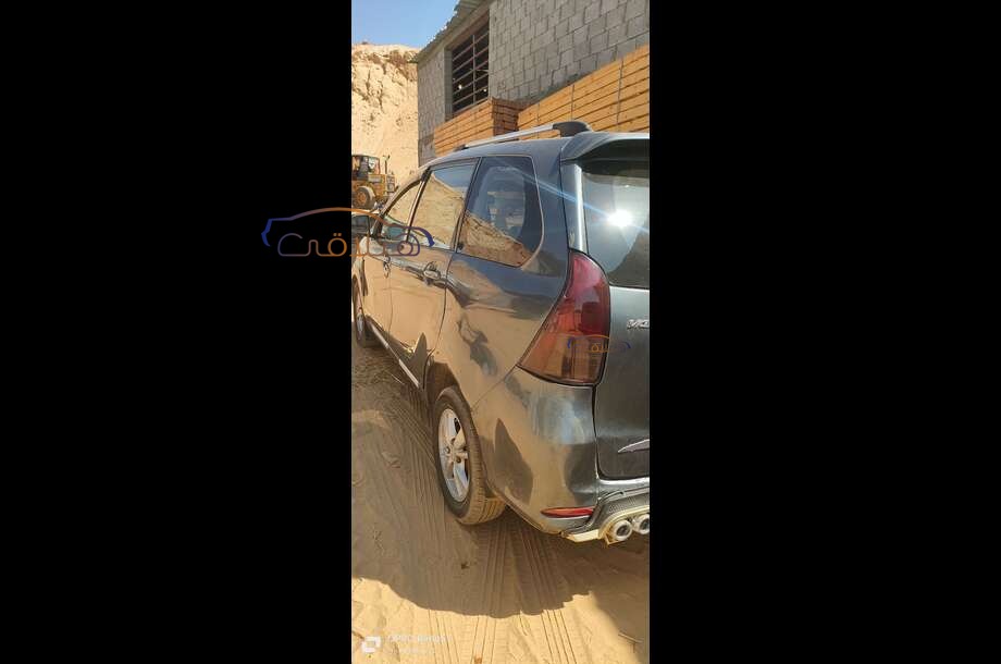 Avanza Toyota Dark grey