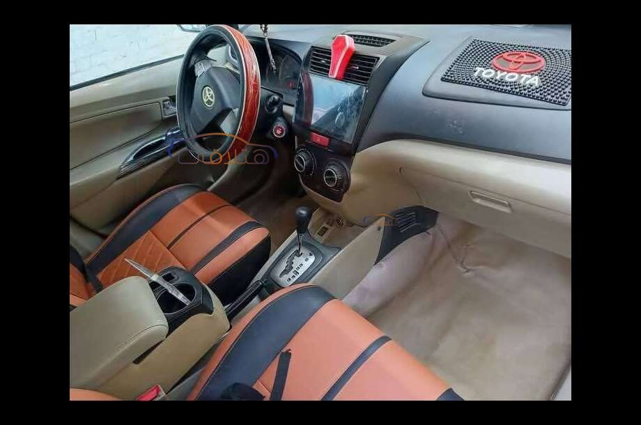 Avanza Toyota Dark grey