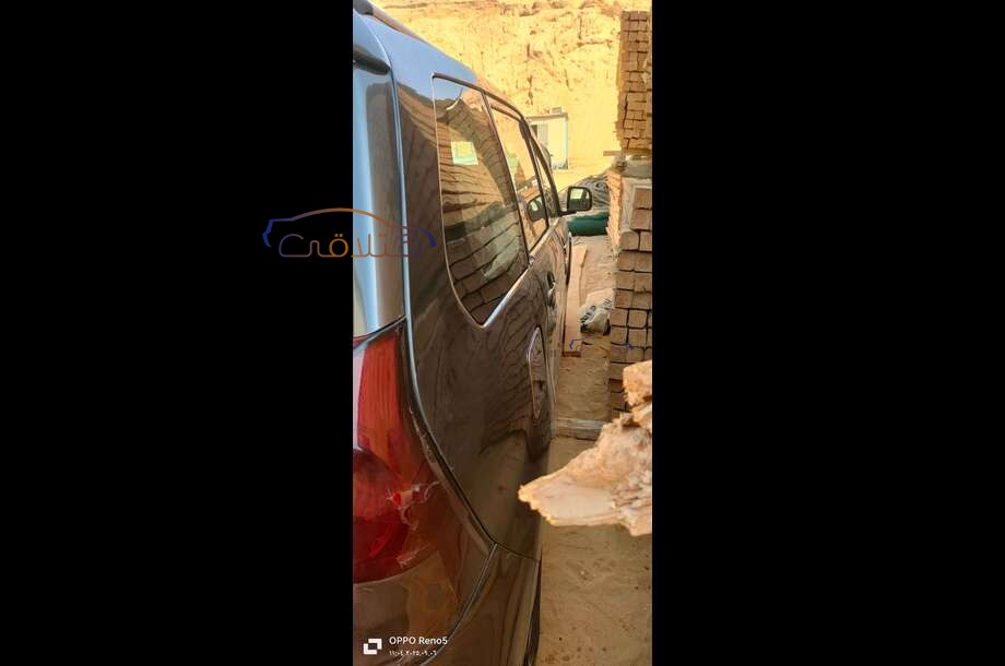 Avanza Toyota Dark grey