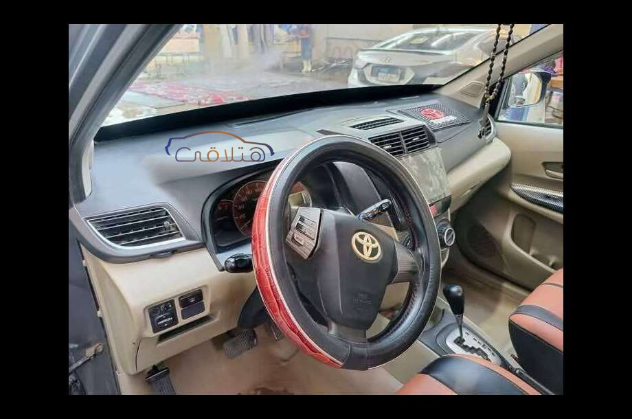 Avanza Toyota Dark grey