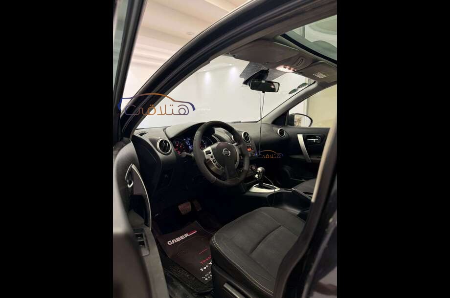 Qashqai Nissan Black