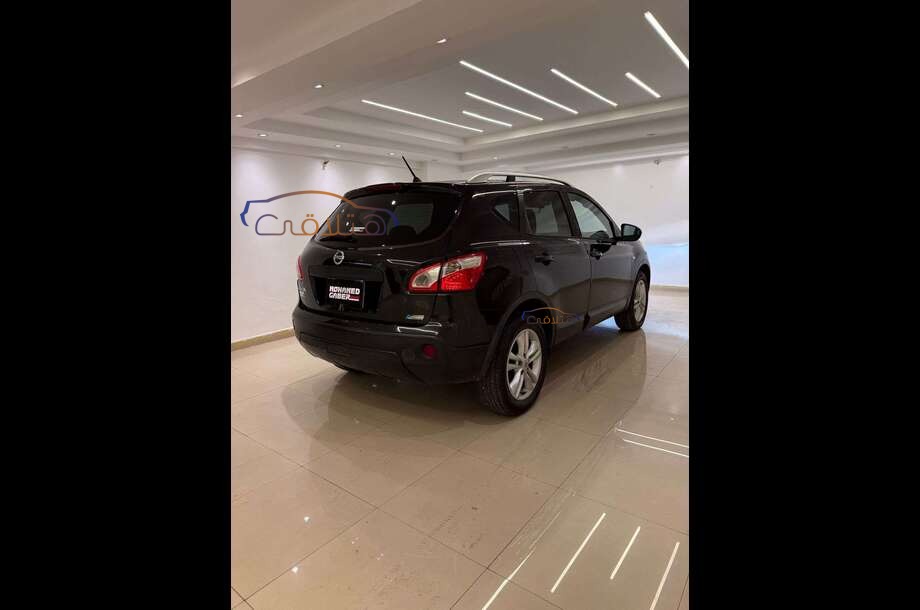 Qashqai Nissan Black