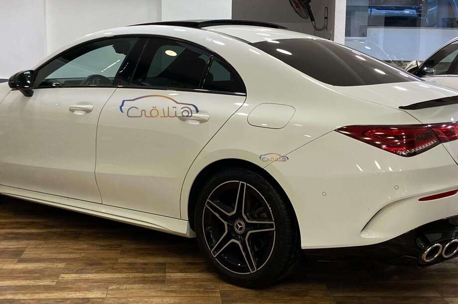 CLA 200 Mercedes أبيض