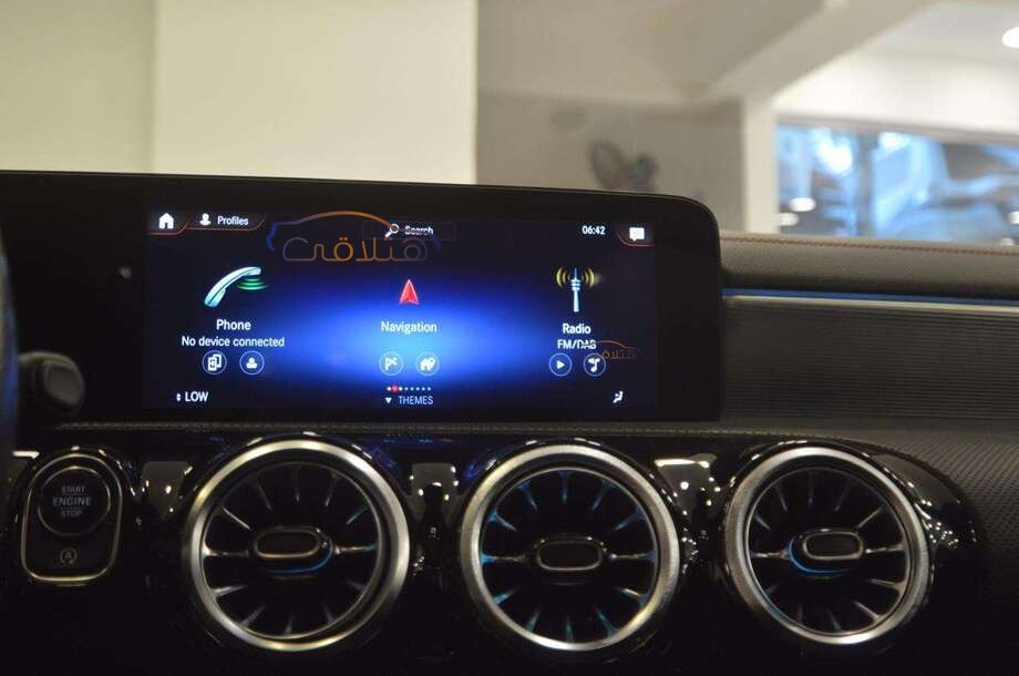 CLA 200 Mercedes أبيض