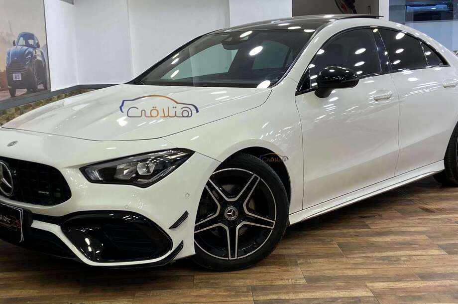 CLA 200 Mercedes أبيض
