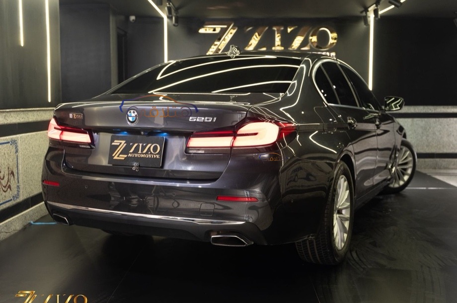 520 BMW Gray