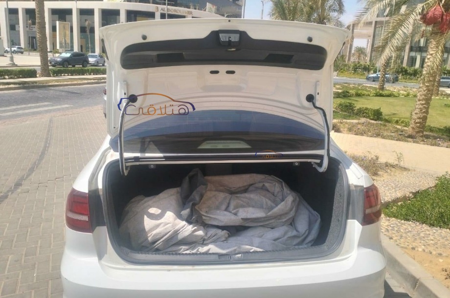 Jetta Volkswagen White