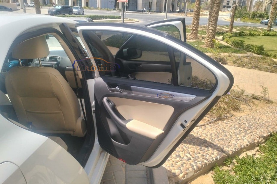Jetta Volkswagen White