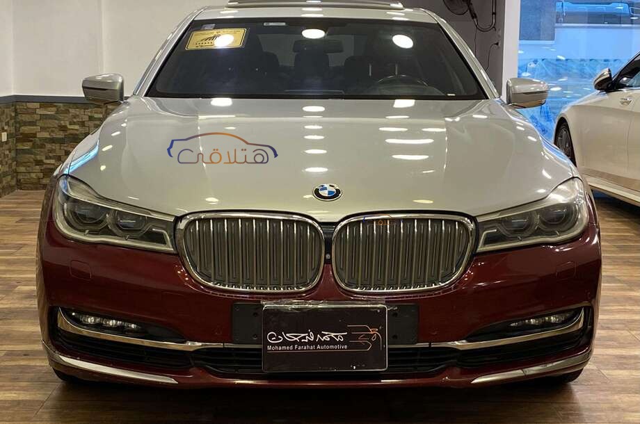 740 BMW احمر غامق