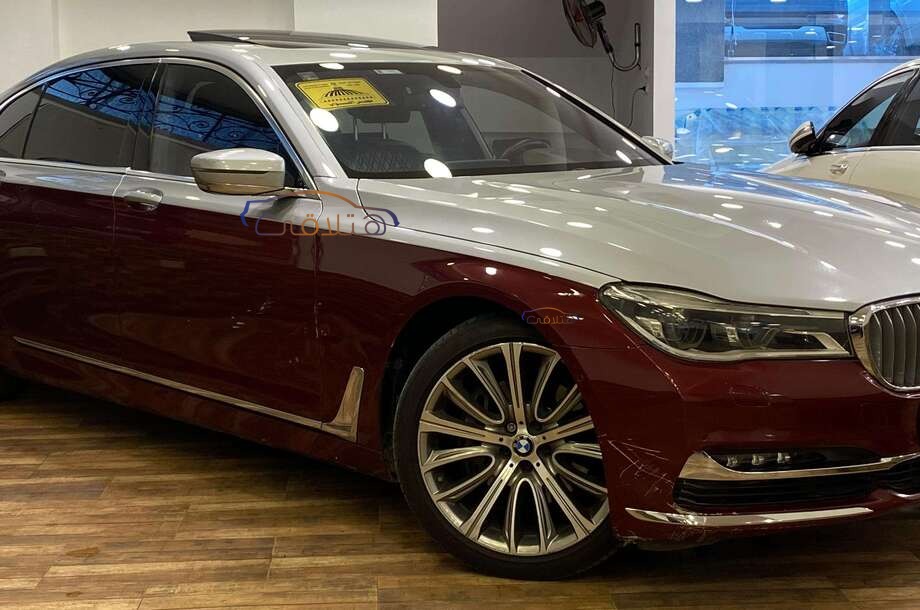 740 BMW احمر غامق